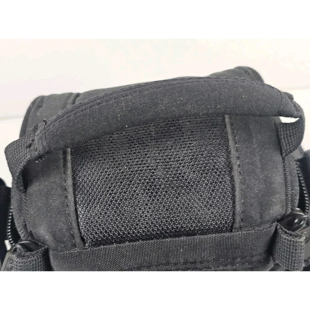 Lowepro Edit 110 Small Black Padded Camera/Camcorder Bag w/ Shoulder Strap